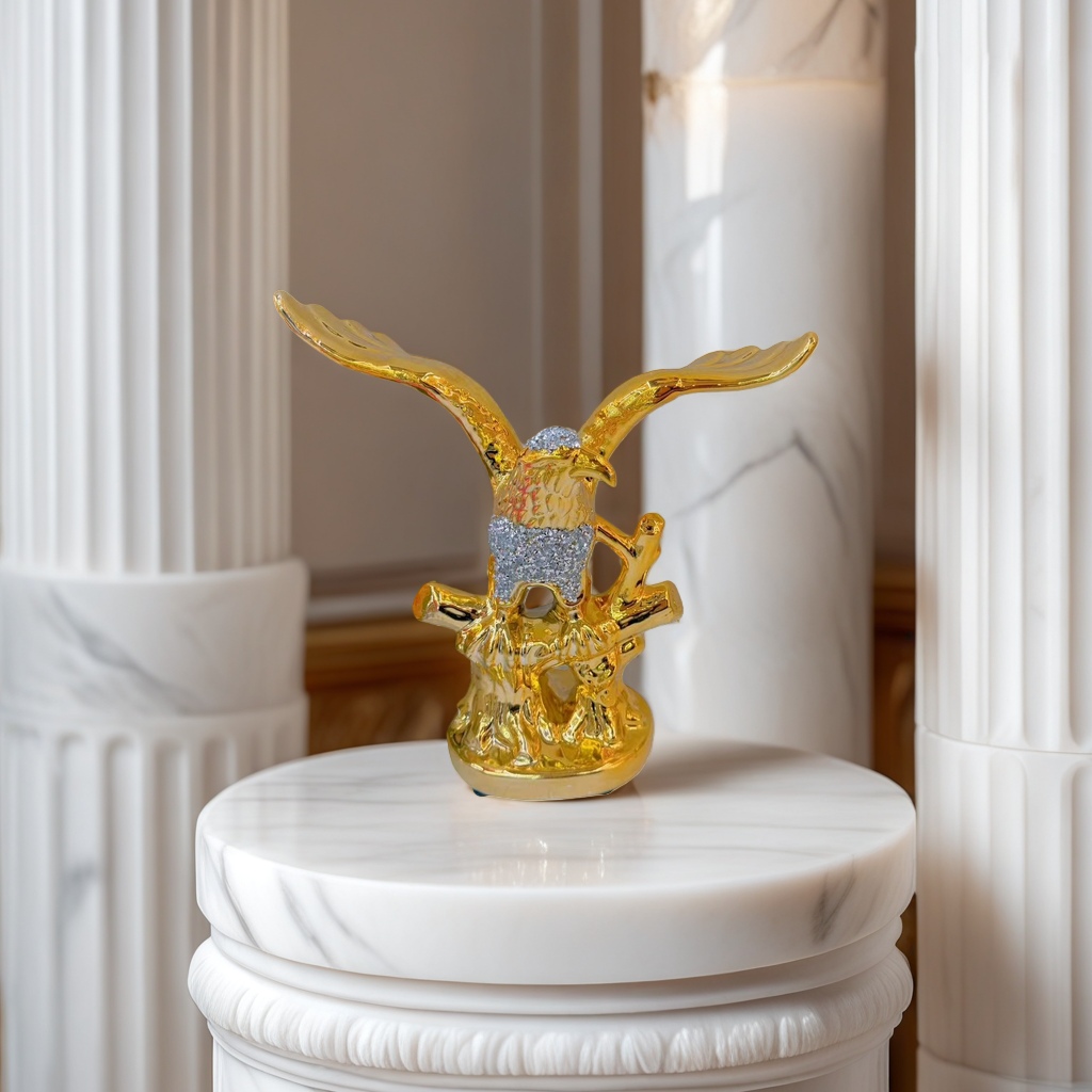 Golden eagle-shaped decorative home furnishings, bird-themed metal handicrafts Specification image
