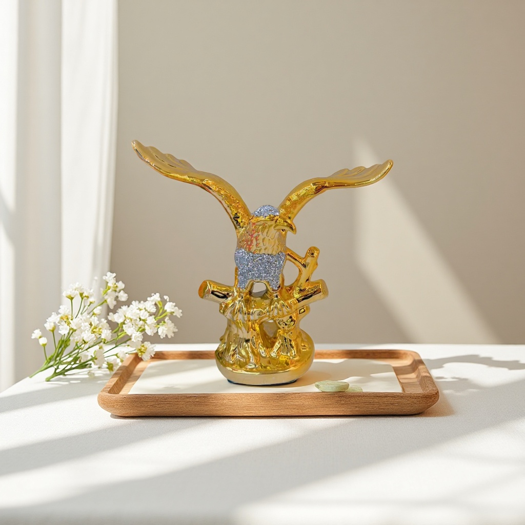 Golden eagle-shaped decorative home furnishings, bird-themed metal handicrafts Application Scenario