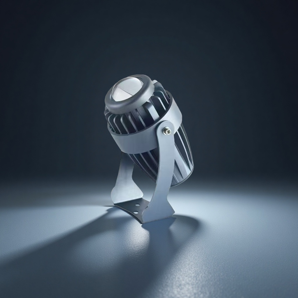 The main body of the LED spotlight is 360-degree adjustable in Angle, with aluminum alloy heat dissipation available for both white and warm light Specification image