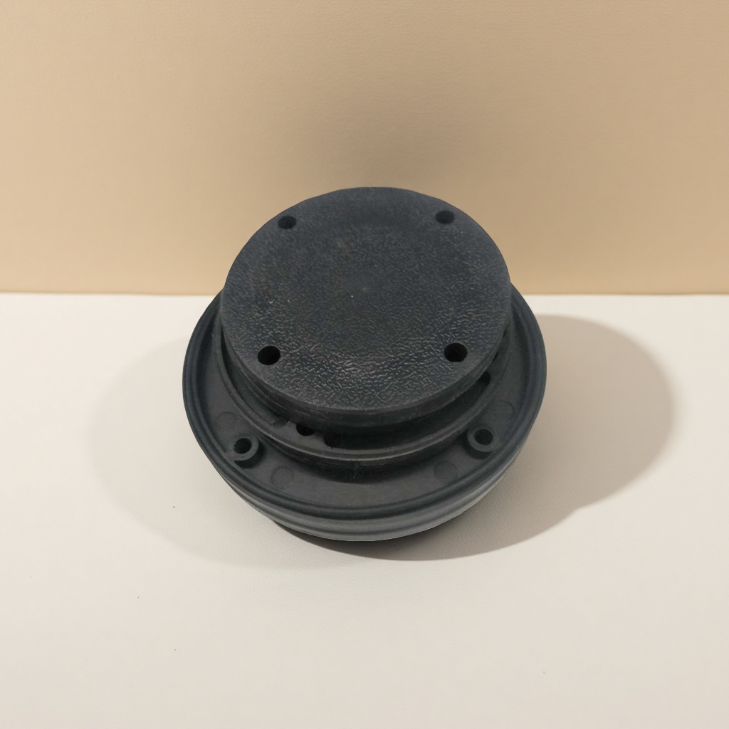 Black circular plastic part universal accessory, with a diameter of 20mm and a thickness of 3mm Application Scenario