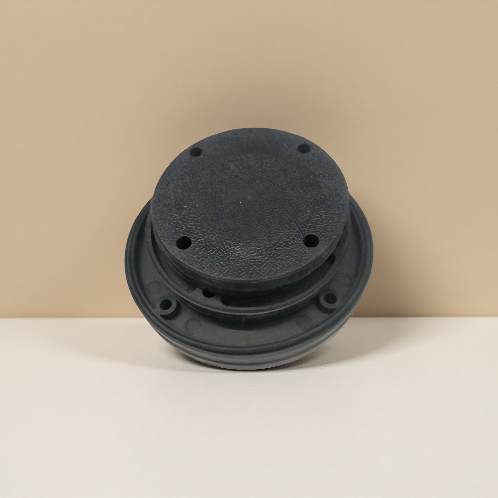 Black circular plastic part universal accessory, with a diameter of 20mm and a thickness of 3mm Specification image