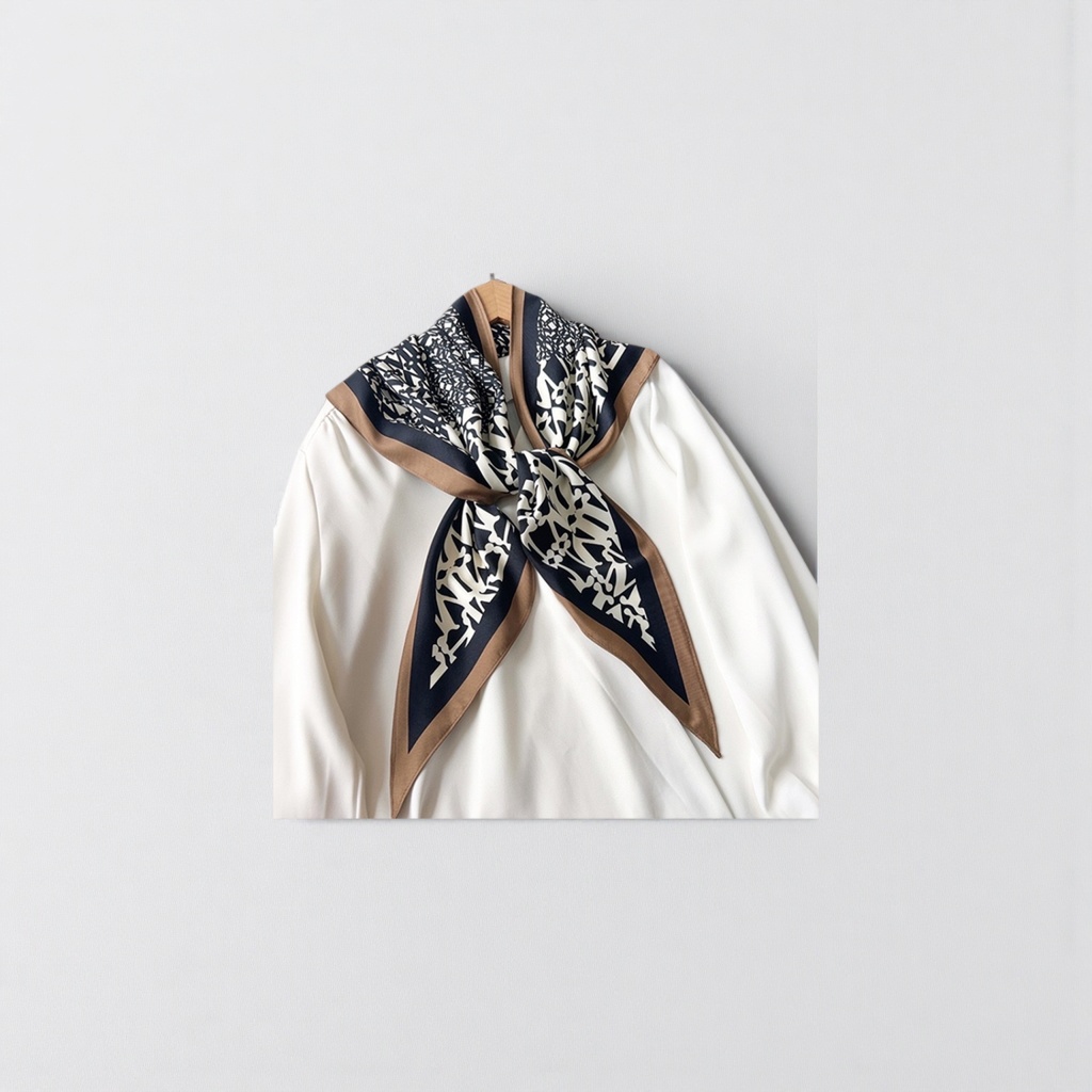 The silk scarf for women makes them look slimmer. The V-neck style is versatile for commuting in spring and summer Specification image