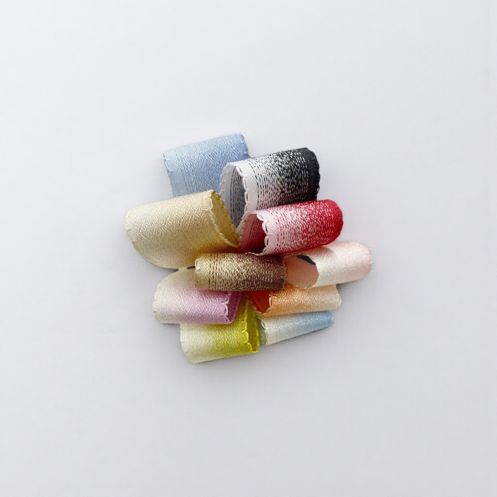 Colorful webbing rolls are available in multiple colors and are suitable for weaving techniques, clothing accessories, packaging and decoration details Picture