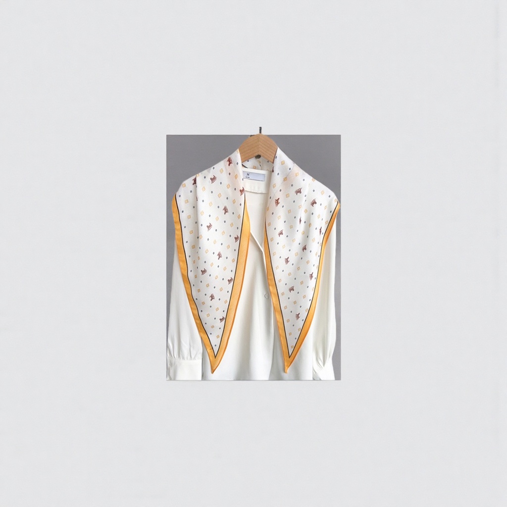 Silk scarves for women in spring and summer are thin, long and flowing, slimming and versatile