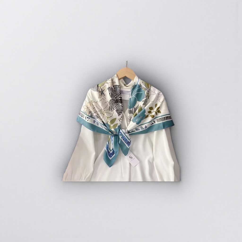 The mulberry silk women's handkerchief is a light, smooth and elegant accessory that can be used all year round