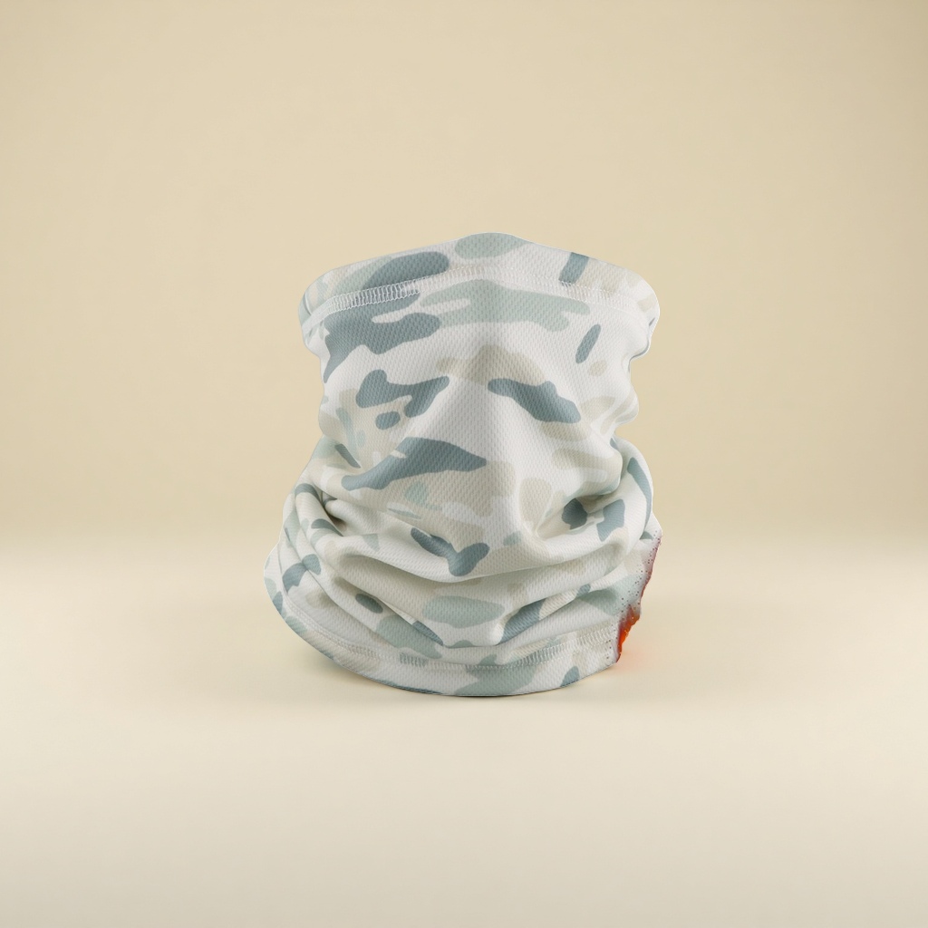 The camouflage patterned knitted scarf is elastic, breathable and suitable for outdoor sports all year round Application Scenario
