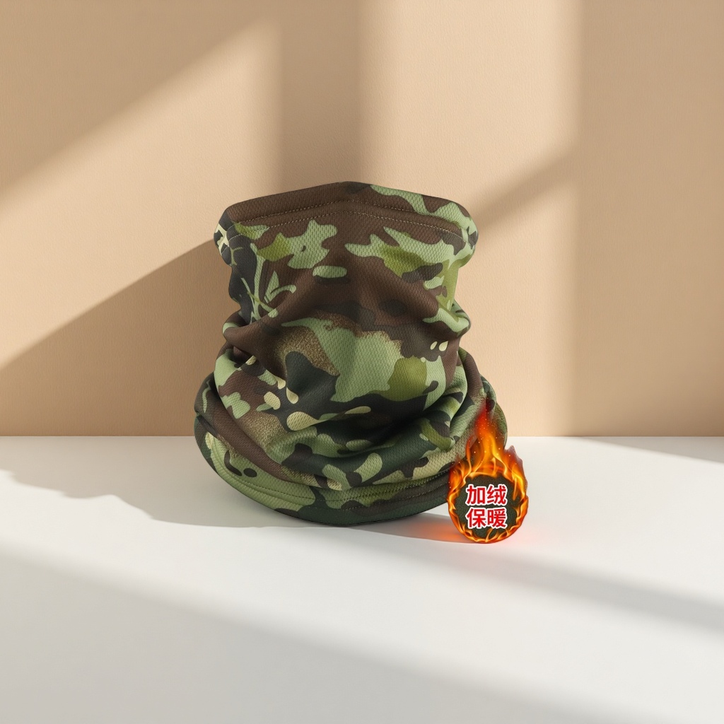 The camouflage patterned knitted scarf is suitable for both men and women, providing warmth and wind protection for outdoor sports details Picture