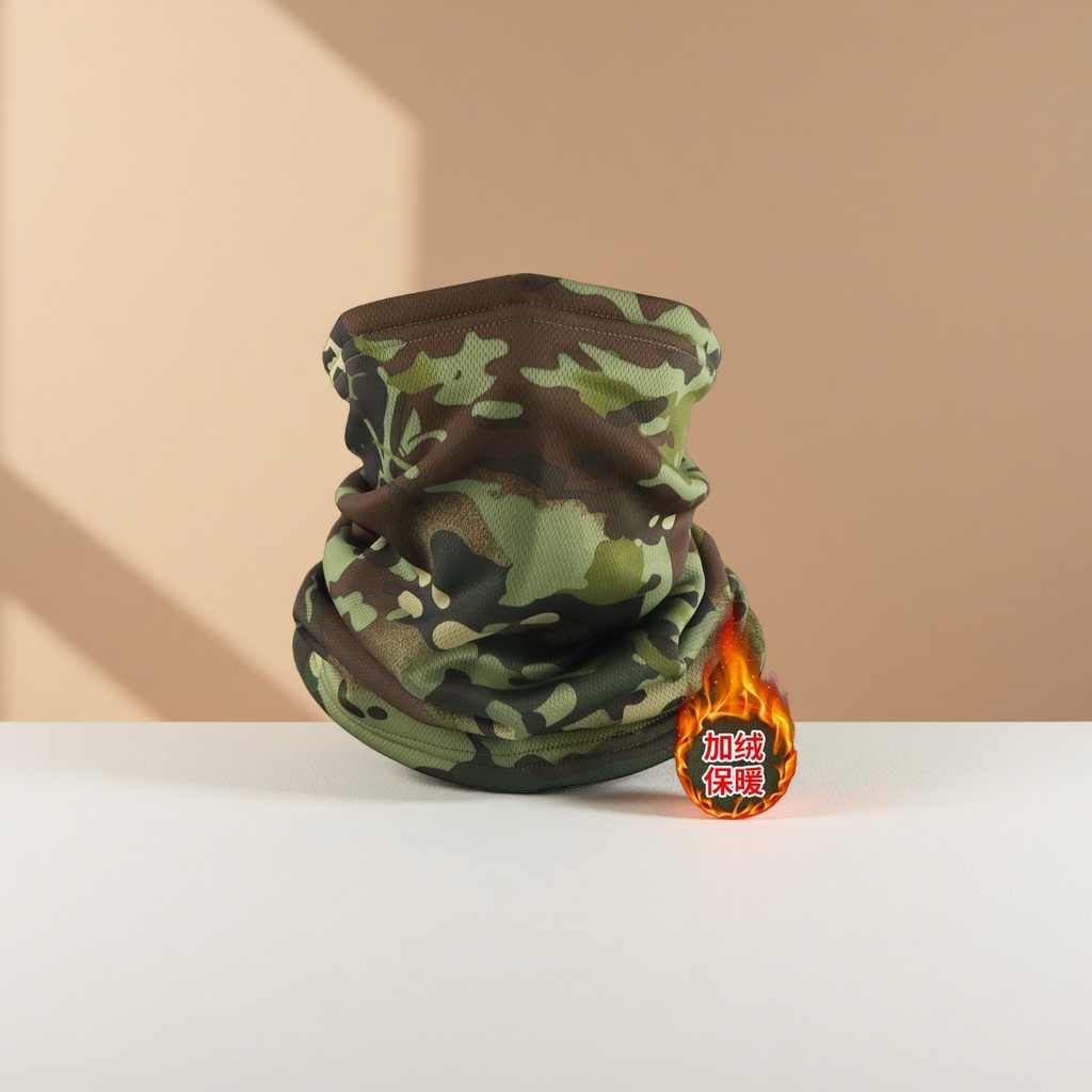 The camouflage patterned knitted scarf is suitable for both men and women, providing warmth and wind protection for outdoor sports Application Scenario