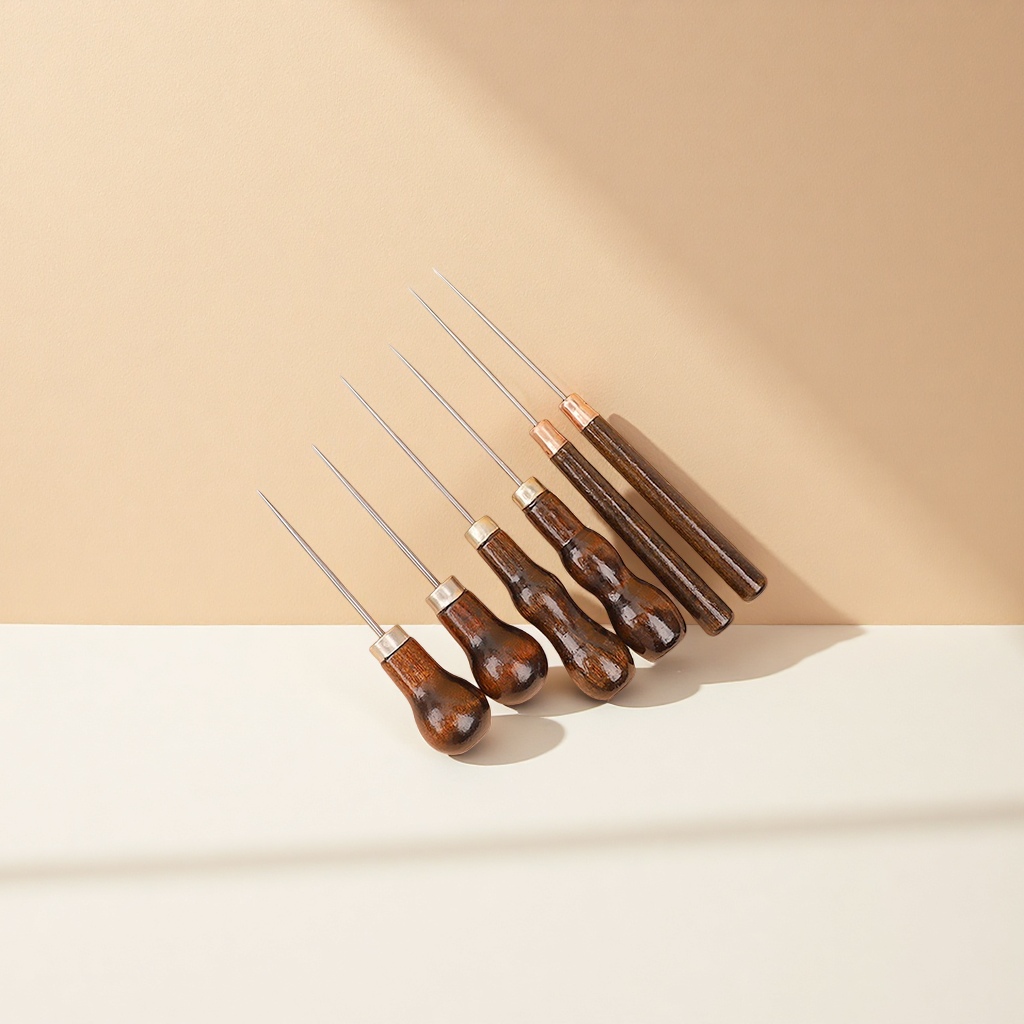 The wooden-handled metal-pointed engraving knife is a special tool for hand wood carving, with a sharp and durable cutting edge details Picture