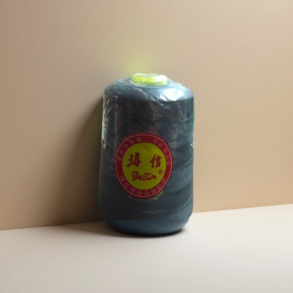 Dexin sewing thread rolls come in a variety of colors and are available. They are made of high-strength and wear-resistant cotton-polyester blends, with a length of 1000 meters Application Scenario