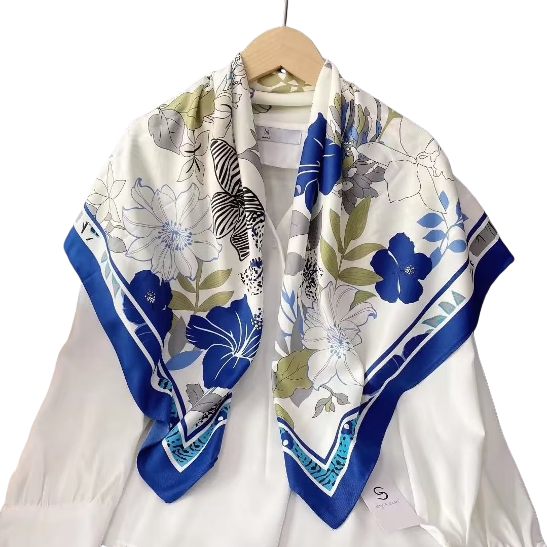 The floral-patterned silk scarf is light, breathable, elegant and versatile Item Picture