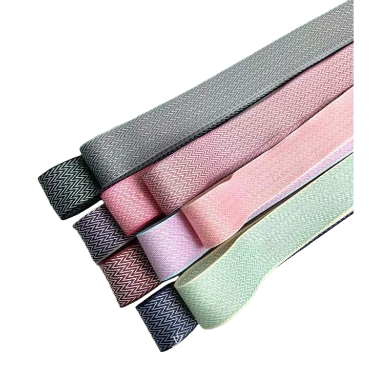 The colored webbing has a width of 1.5cm and a length of 10 meters. Multiple colors are available for selection. Weaving process Item Picture