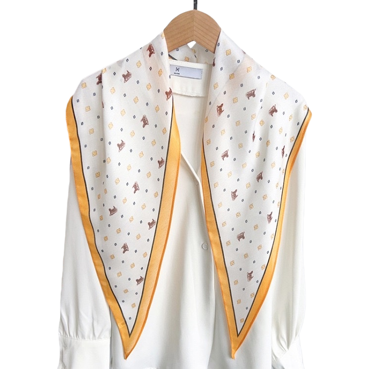 Silk scarves for women in spring and summer are thin, long and flowing, slimming and versatile Item Picture