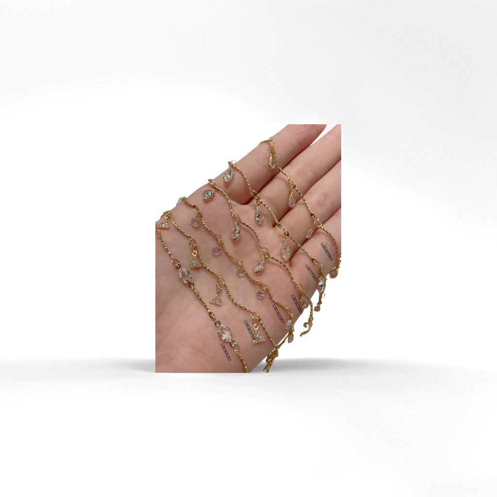 قلادة الكريستال ذات السلسلة الذهبية Application Scenario