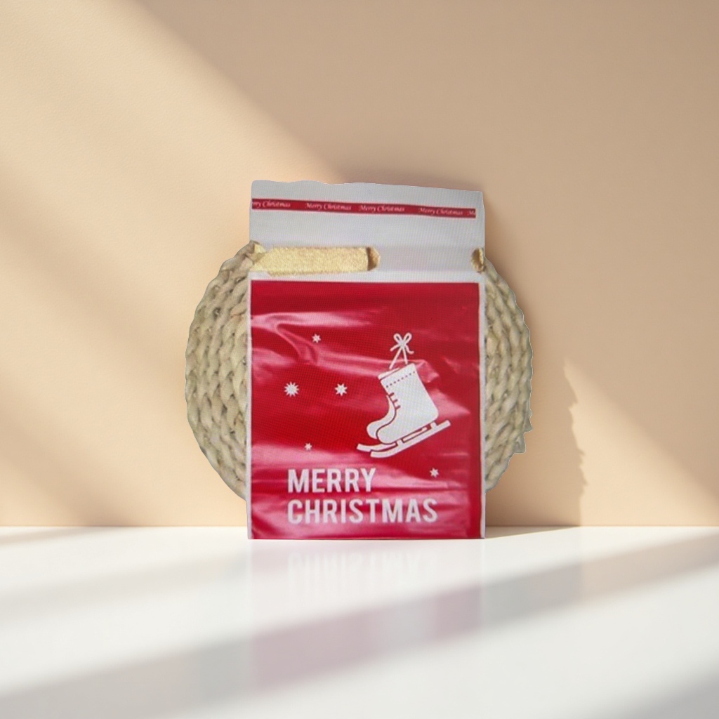 Christmas festive decor flags with red, green and gold color schemes are suitable for both indoor and outdoor use Specification image