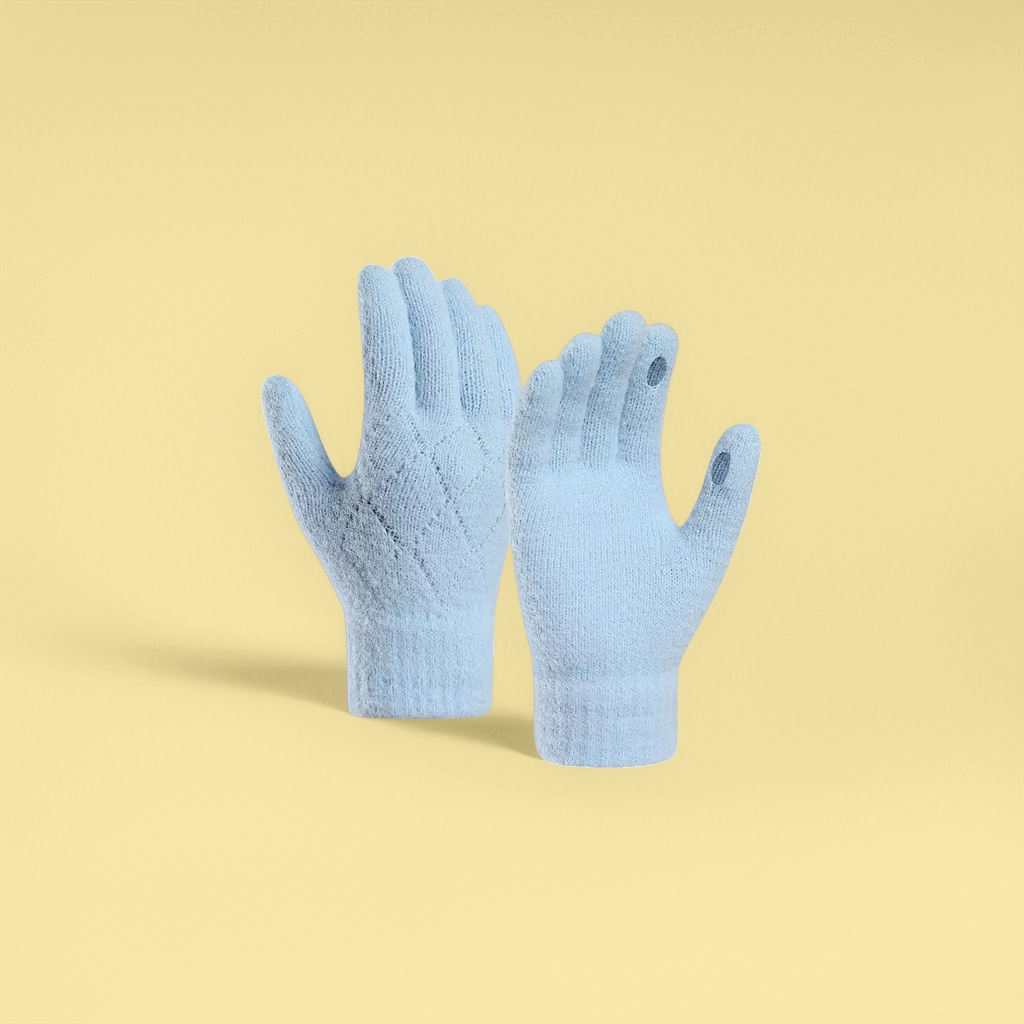 The blue knitted gloves with a hollowed-out design are suitable for both men and women, providing warmth, anti-slip and breathability Application Scenario