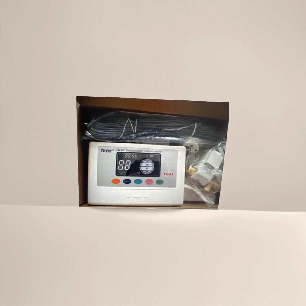The intelligent controller of the solar water heater features temperature control, water level display and constant temperature energy saving for household use details Picture