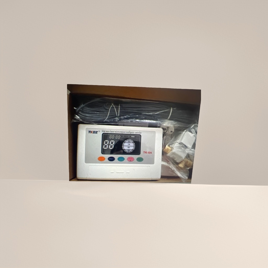 The intelligent controller of the solar water heater features temperature control, water level display and constant temperature energy saving for household use Specification image