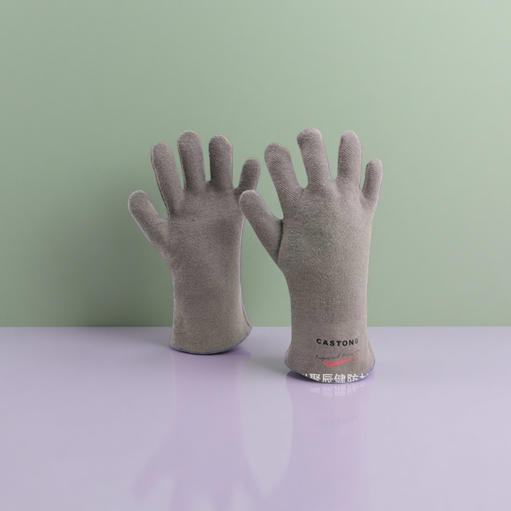 Grey gloves, warm, anti-slip, thickened knitted gloves Application Scenario