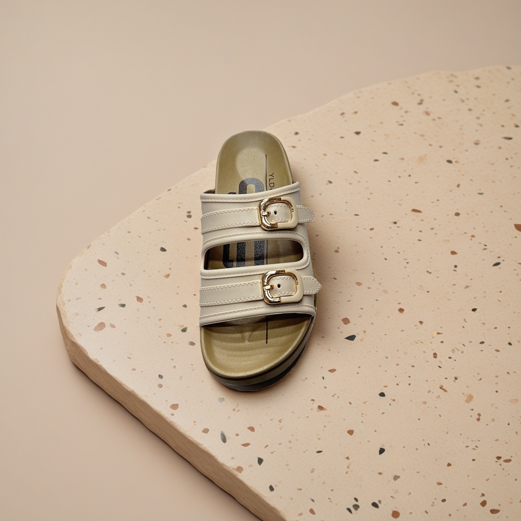 Beige double-buckle flip-flops for women, summer breathable, anti-slip, soft sole, casual flat Application Scenario