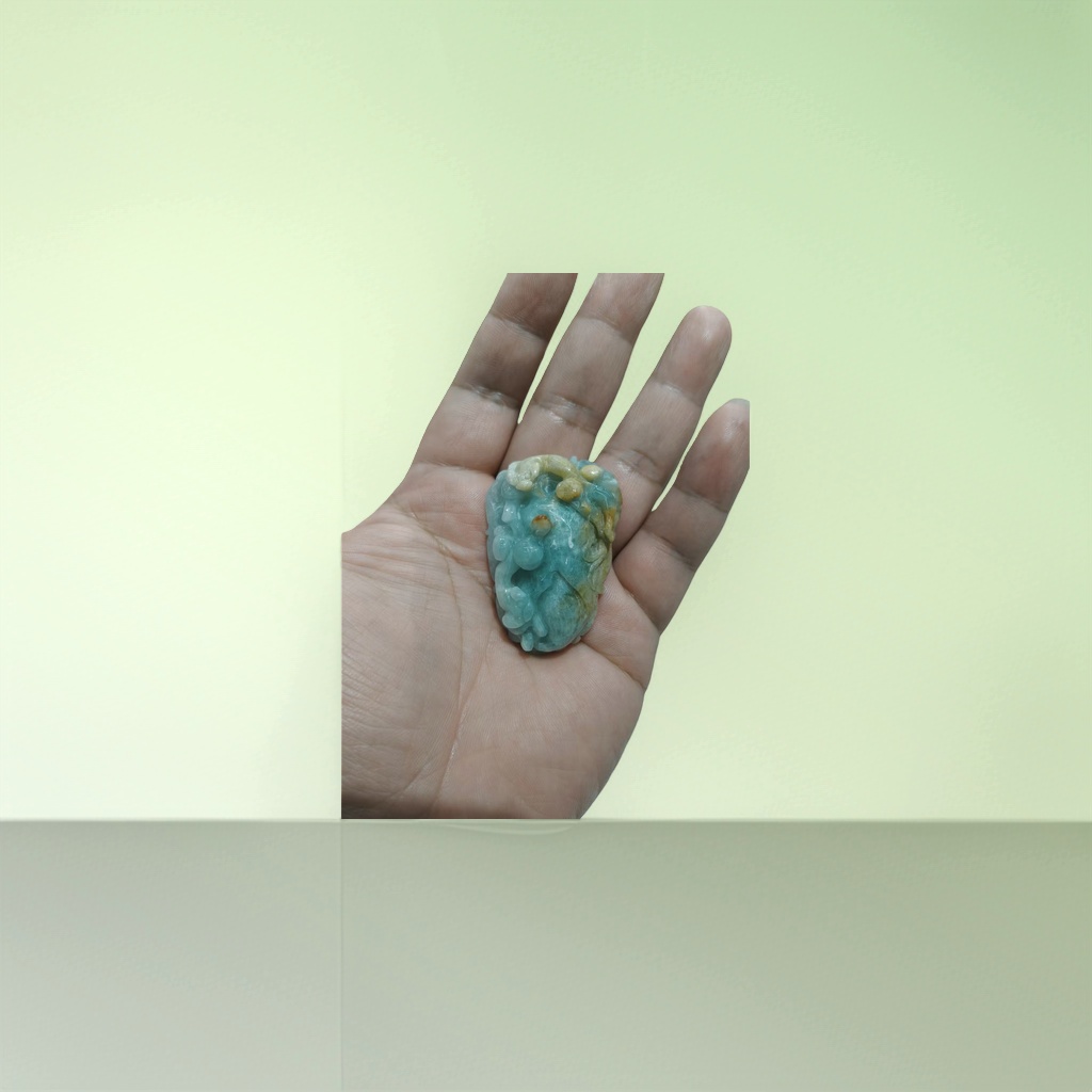 Natural jade carved grape-shaped jade pendant is suitable for both men and women Application Scenario