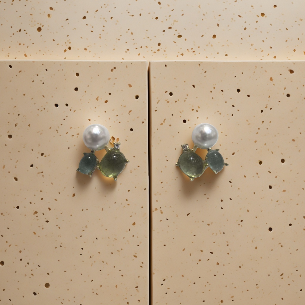 Pearl stud earrings, natural freshwater pearl earrings, are simple, versatile, small and exquisite details Picture