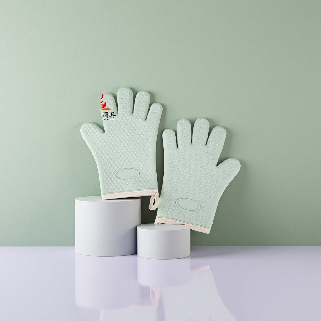 Light green silicone heat-resistant gloves, thickened and heat-resistant, for kitchen baking