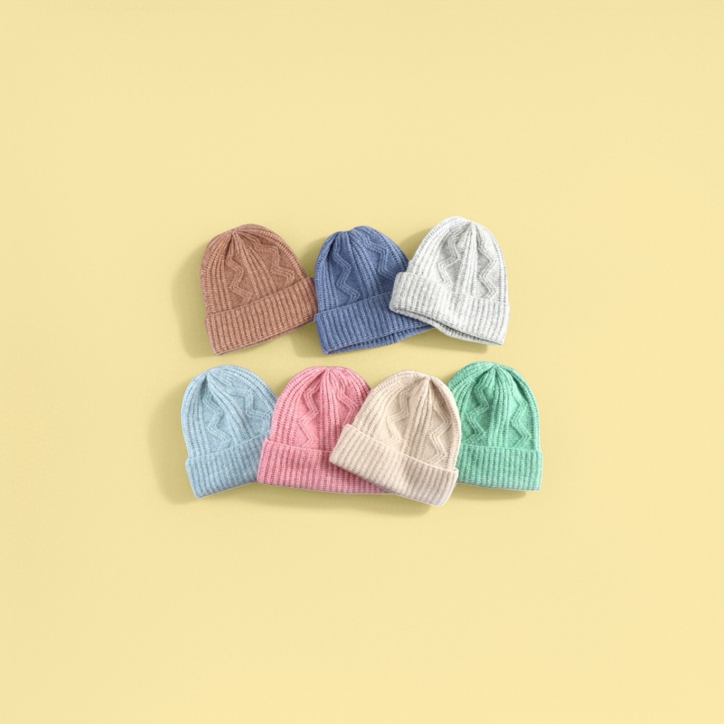 This knitted cap is made of pure cotton blend, which is slimming, flattering to the face and small in size. It is perfect for daily commuting Application Scenario
