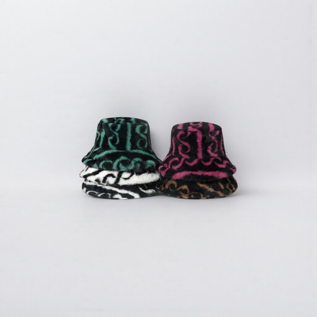 Plush hat, warm woolen hat, thickened knitted hat for winter