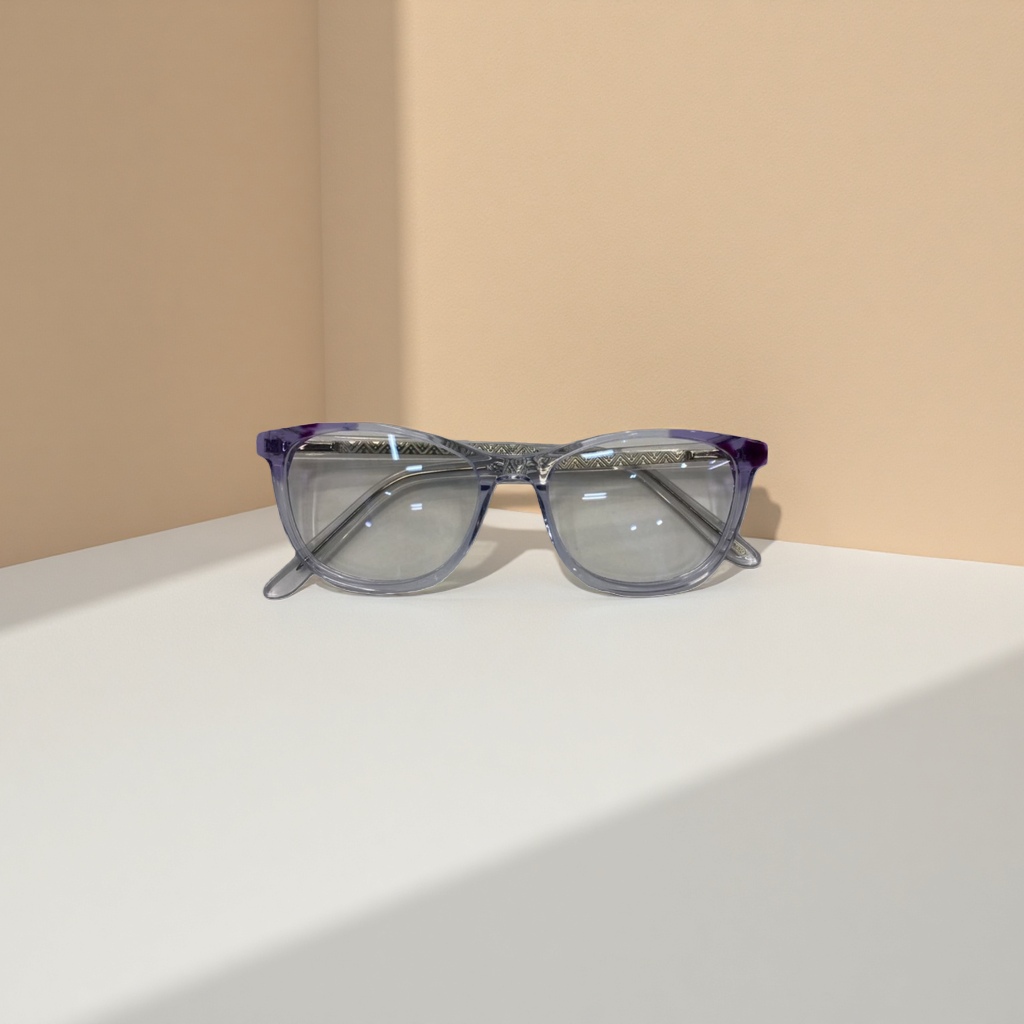 Purple transparent frame optical glasses for myopia, fashionable and lightweight glasses without nose pads Application Scenario