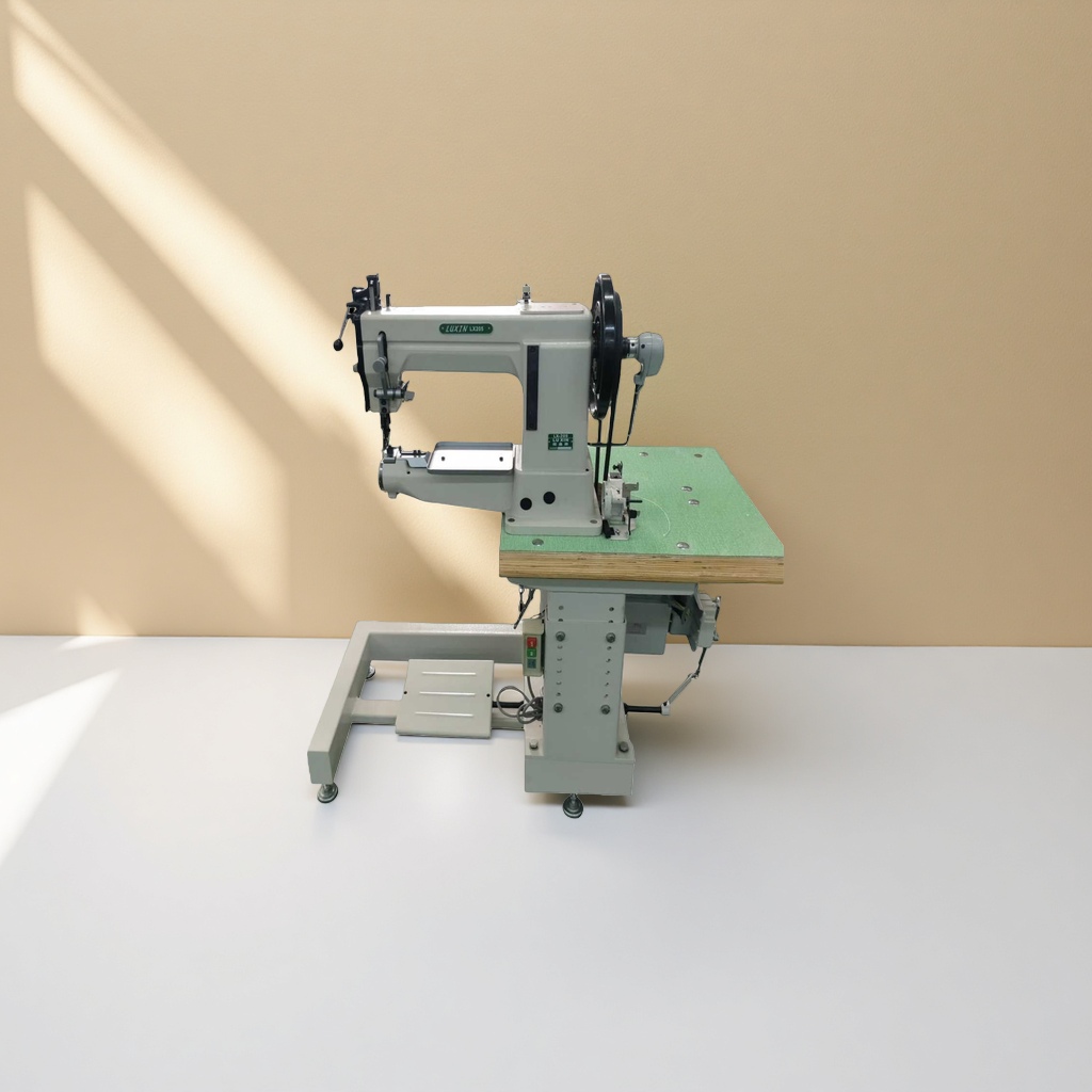 Industrial sewing machine, household multi-functional high-speed flat sewing machine with LED light and automatic thread cutting details Picture