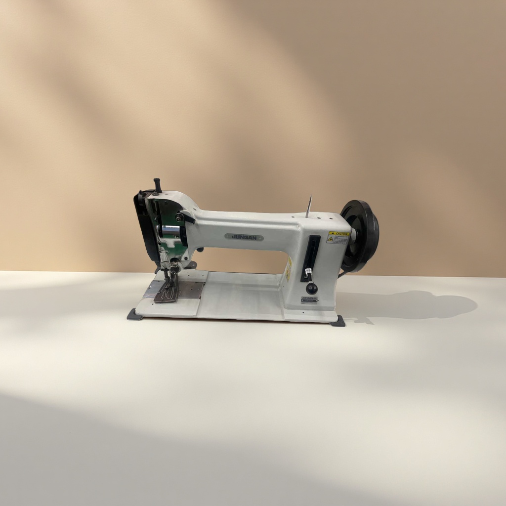 Industrial sewing machines, heavy-duty sewing equipment, high-power high-speed flat sewing machines Application Scenario