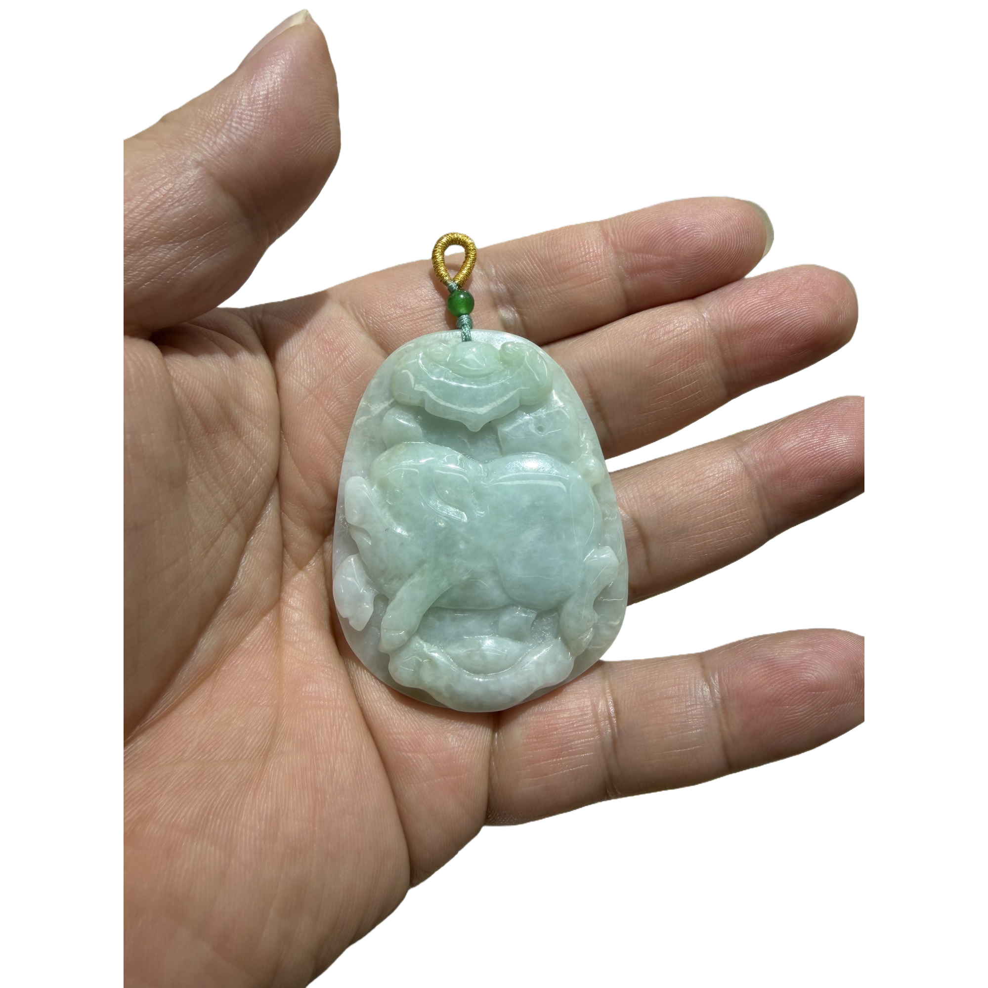 Natural jade carved pendants, exquisite handcrafted jade pendants, fashionable and versatile accessories Item Picture