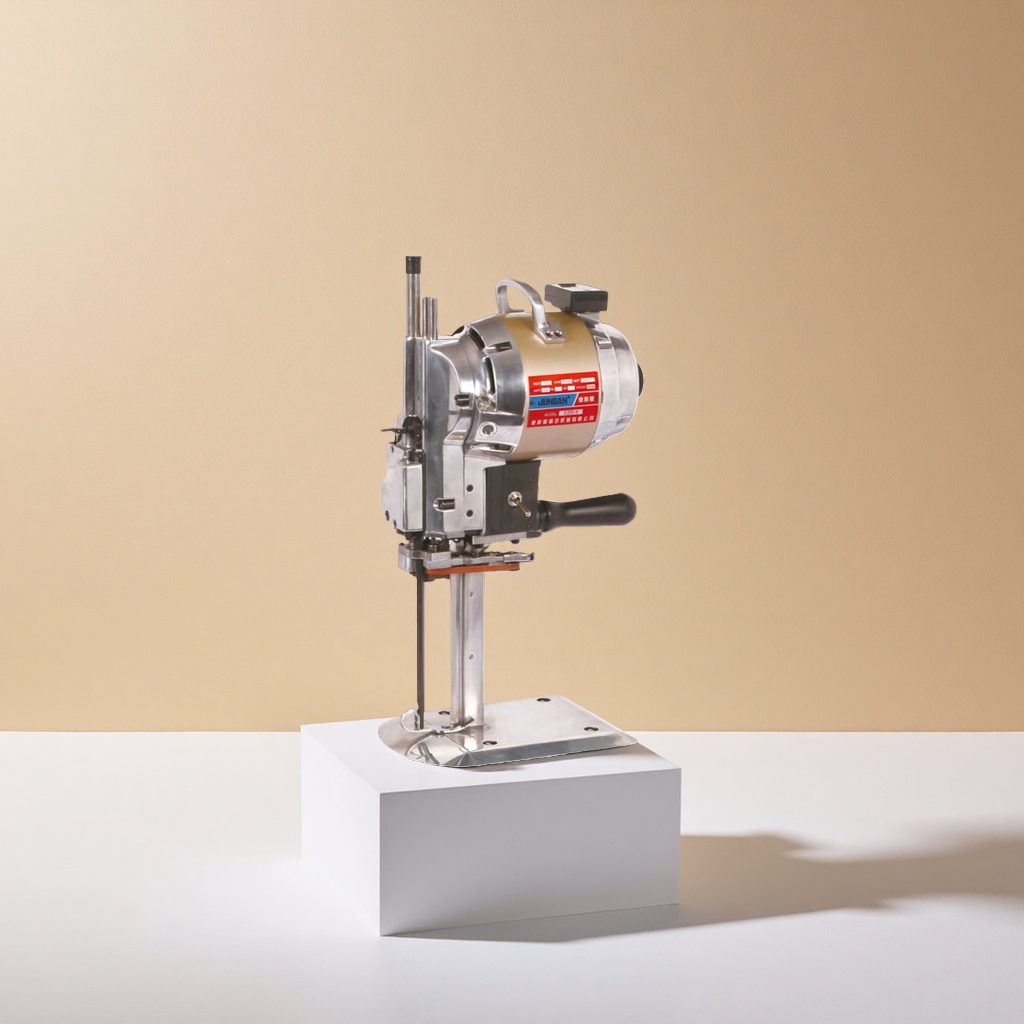 Electric nail driving machine for industrial equipment, pneumatic, handheld, portable, efficient and stable Application Scenario