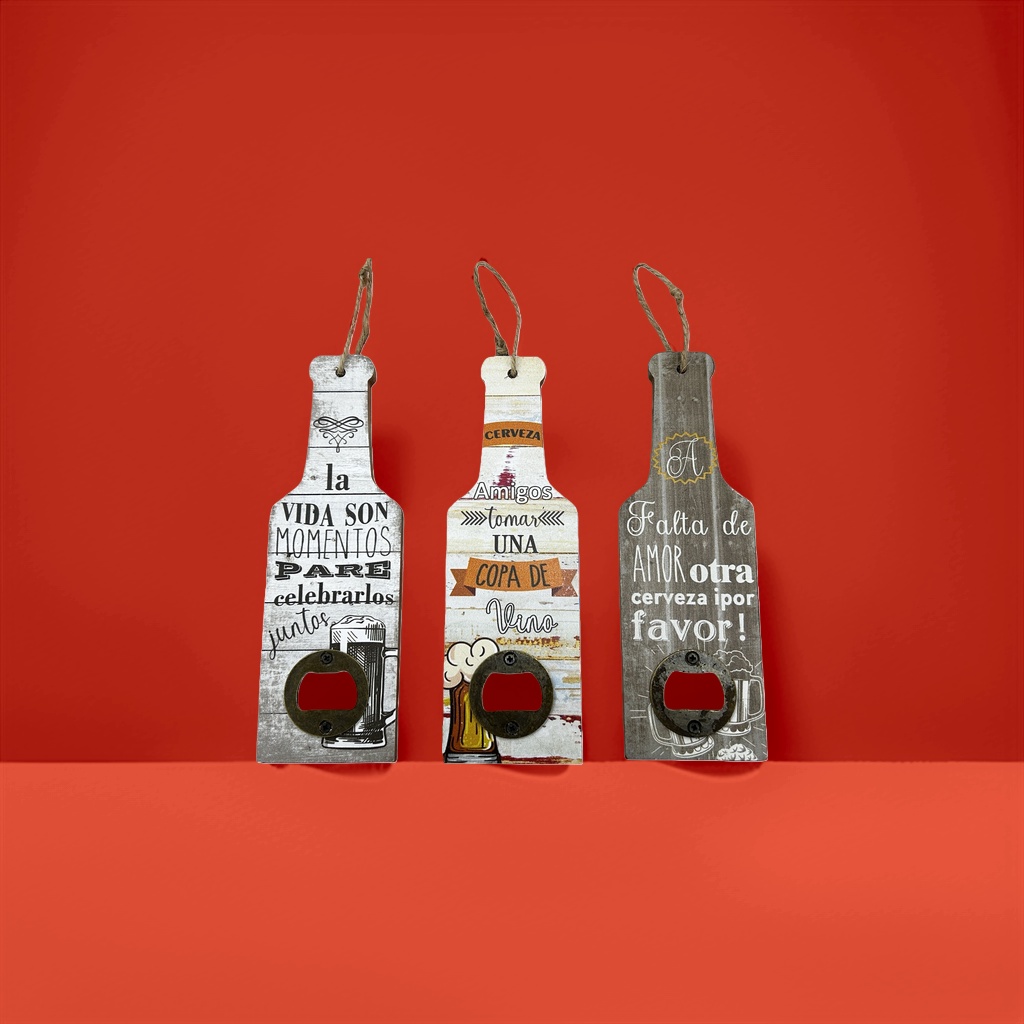 Wooden wine bottle-shaped decorative tag practical home wine set gift Application Scenario