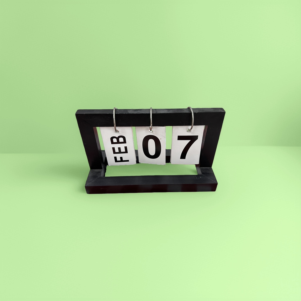 A new 2025 minimalist Nordic-style desktop calendar with a page-turning design for office and home decoration details Picture
