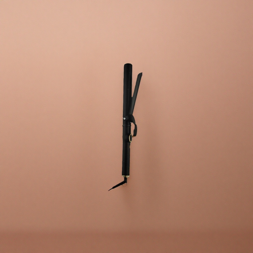 Black curling iron with a 32mm large diameter ceramic coating constant-temperature curling iron Application Scenario