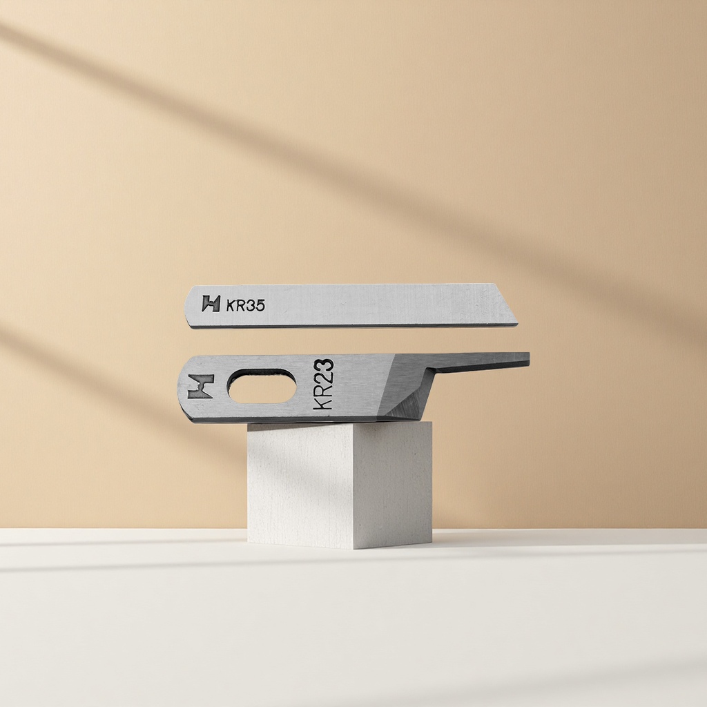 The KR35 and KR23 metal blades are compatible with a variety of razors and can replace safety blades Specification image