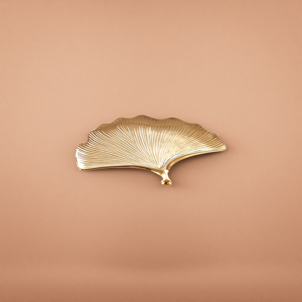 Golden fan-shaped decorative plate, home decor, dining table, fruit plate, light luxury style living room decoration Specification image