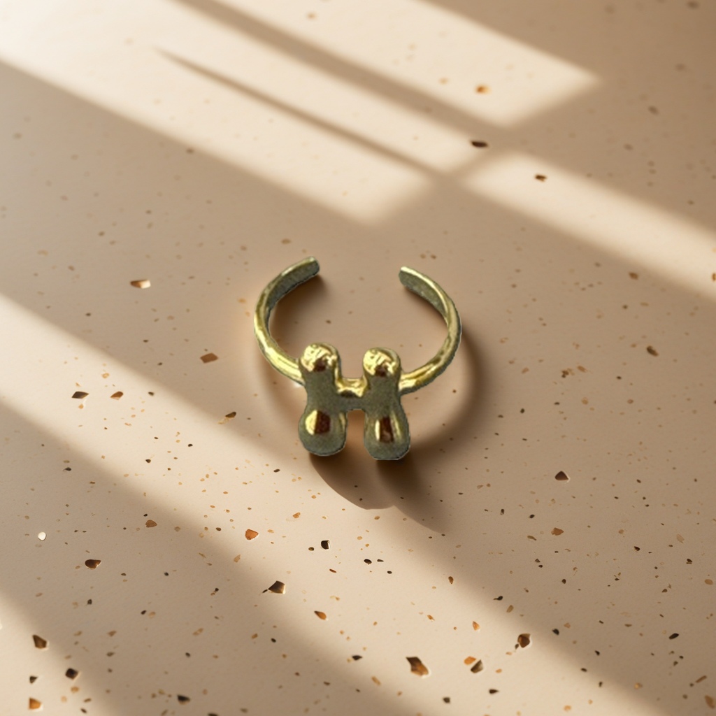 A simple and fashionable gold ring for ladies, a pure silver gold-plated ring with an 18K gold texture Application Scenario
