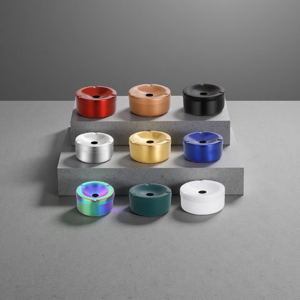 The nine-color round metal ashtray features red, brown, black, silver, gold, blue, rainbow, green and white versions with a top groove and round hole design details Picture
