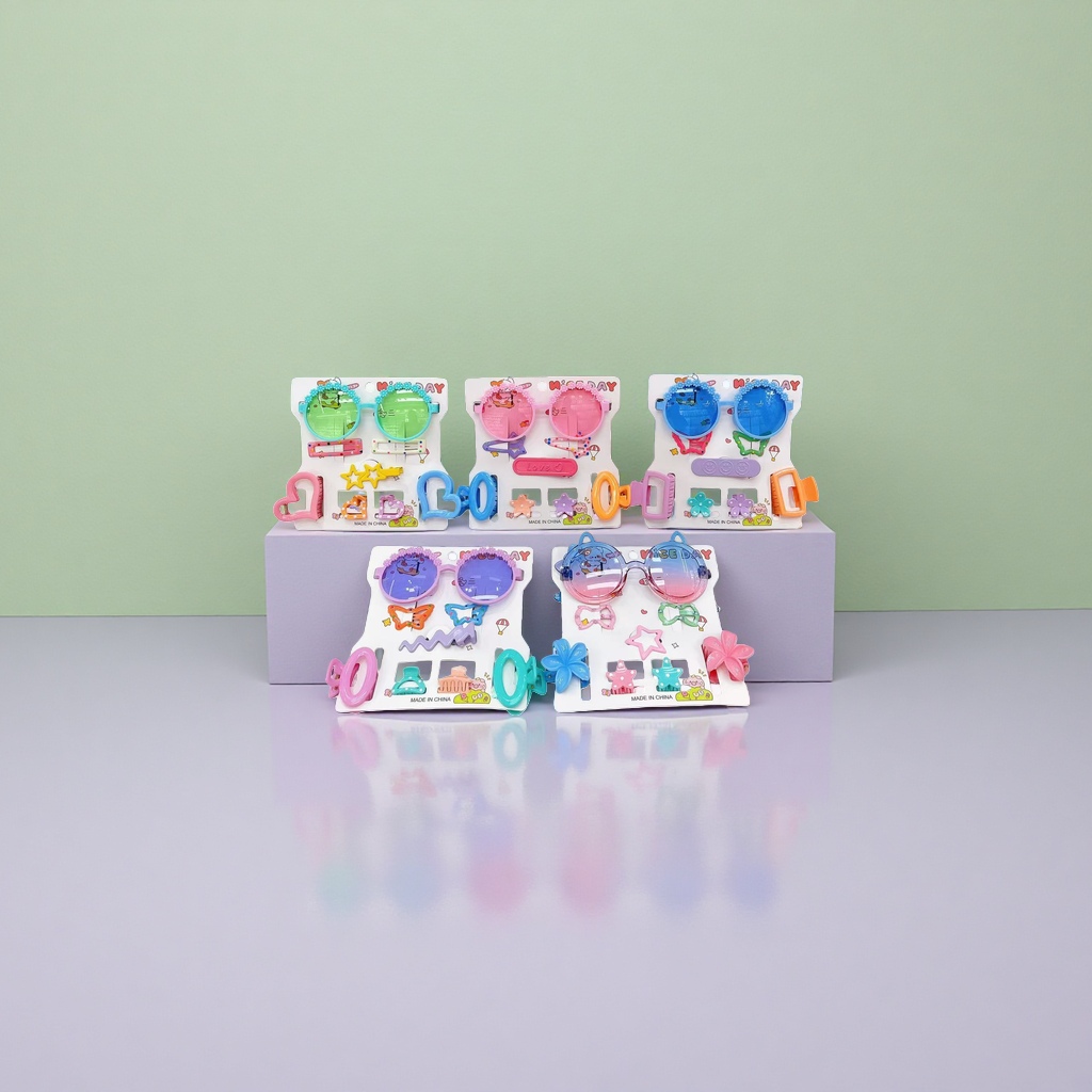 A set of children's toy glasses and hair accessories, a cute cartoon girl's birthday gift Application Scenario