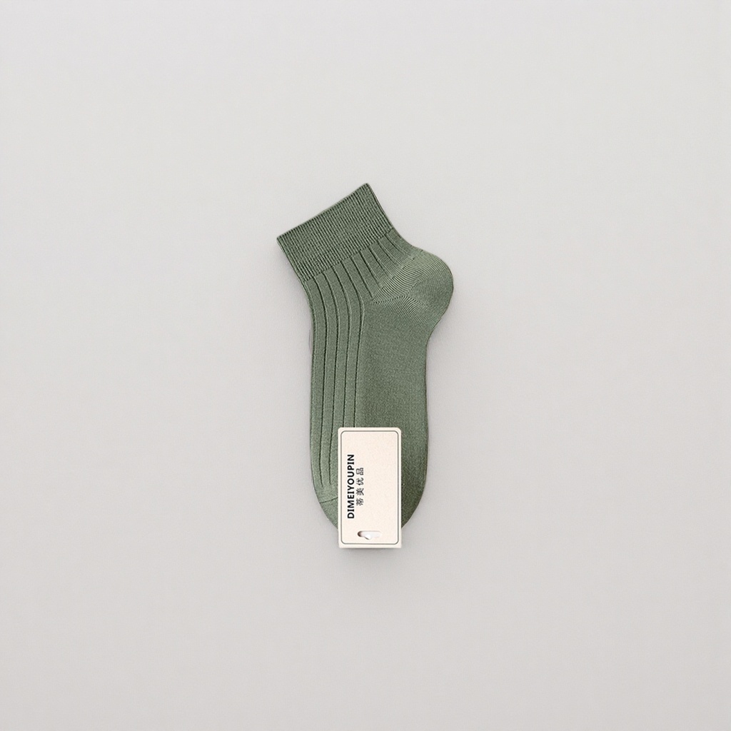Green short socks, pure cotton, sweat-absorbing and breathable mid-calf socks for both men and women Application Scenario