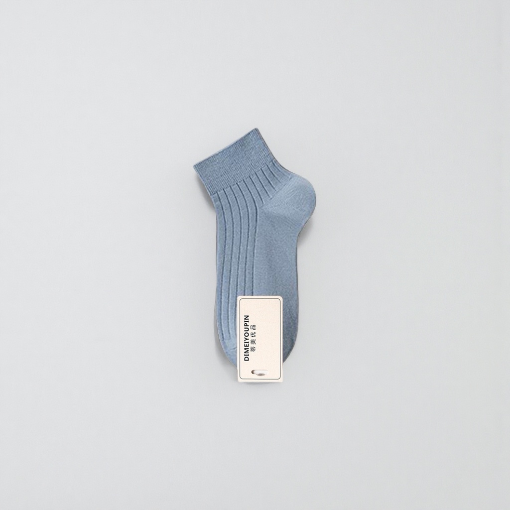 Light blue pure cotton short socks for both men and women, sweat-absorbing and breathable sports socks Application Scenario