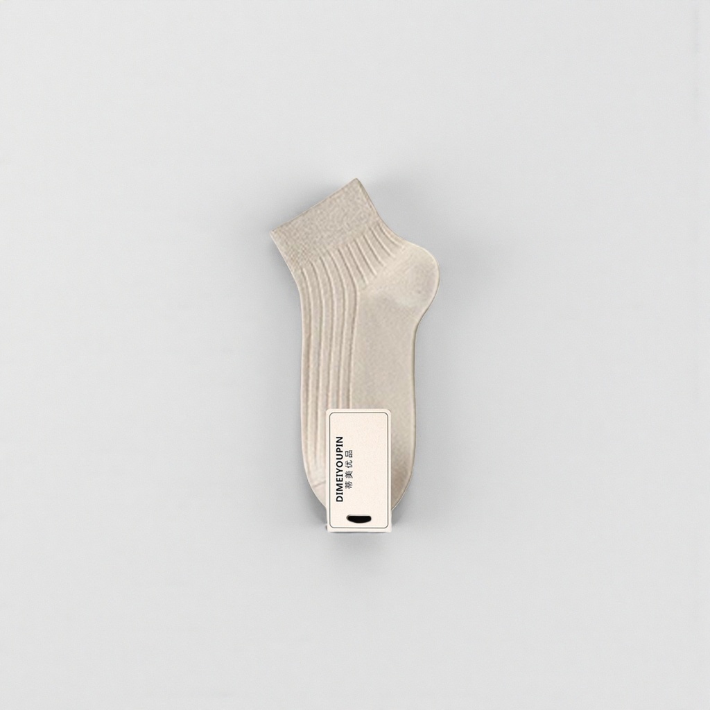 White cotton sweat-absorbing and odor-proof mid-calf socks for both men and women