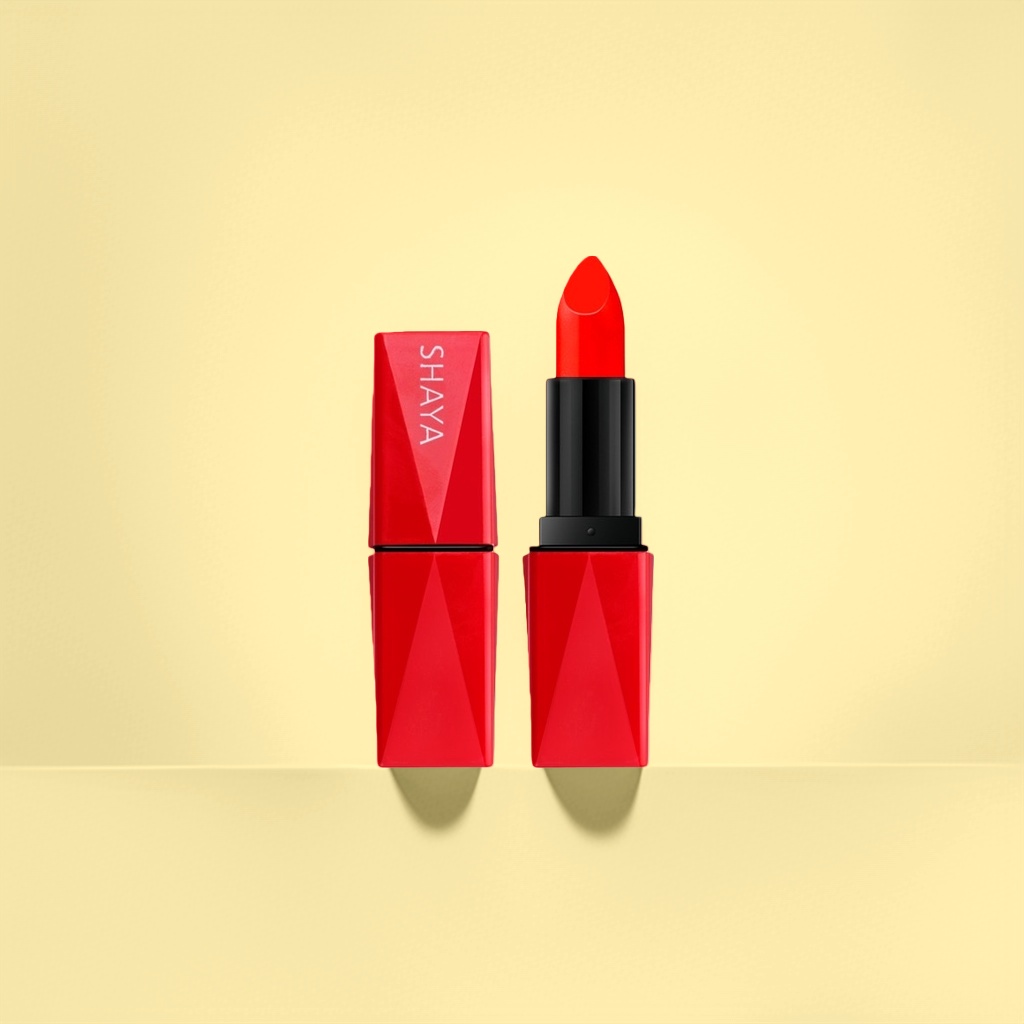 Red lipstick, long-lasting color, moisturizing, matte lipstick Application Scenario