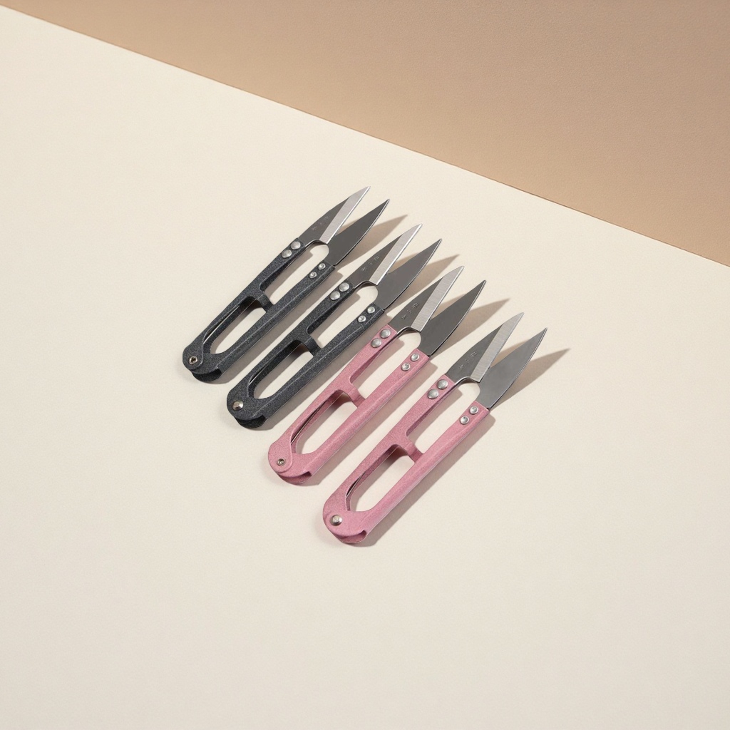 Folding knife, a multi-functional outdoor portable stainless steel knife, is small, sharp and easy to carry around Application Scenario
