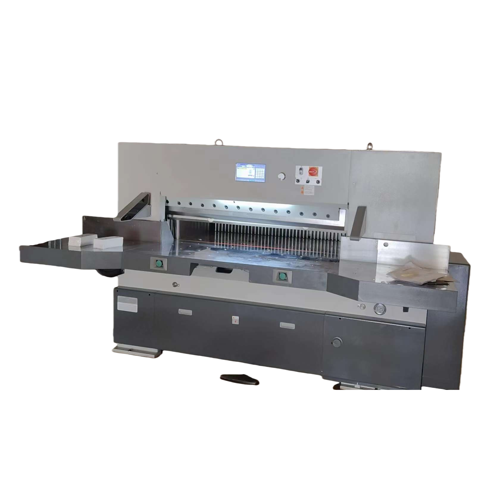 Dai's fully automatic computer-controlled paper cutter QZK1370M10 Item Picture