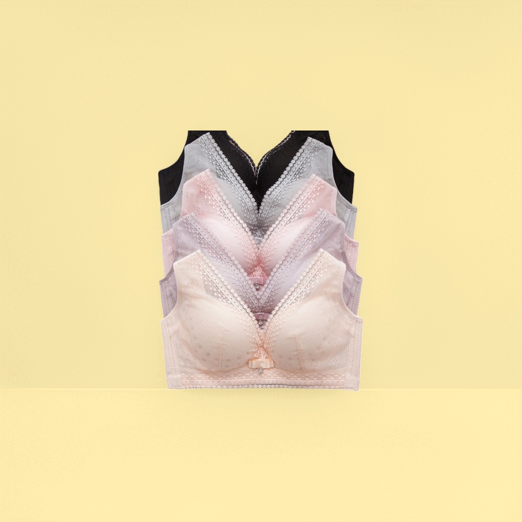 Underwear and bras gather together without underwire, comfortable and breathable, basic for women's daily life Application Scenario