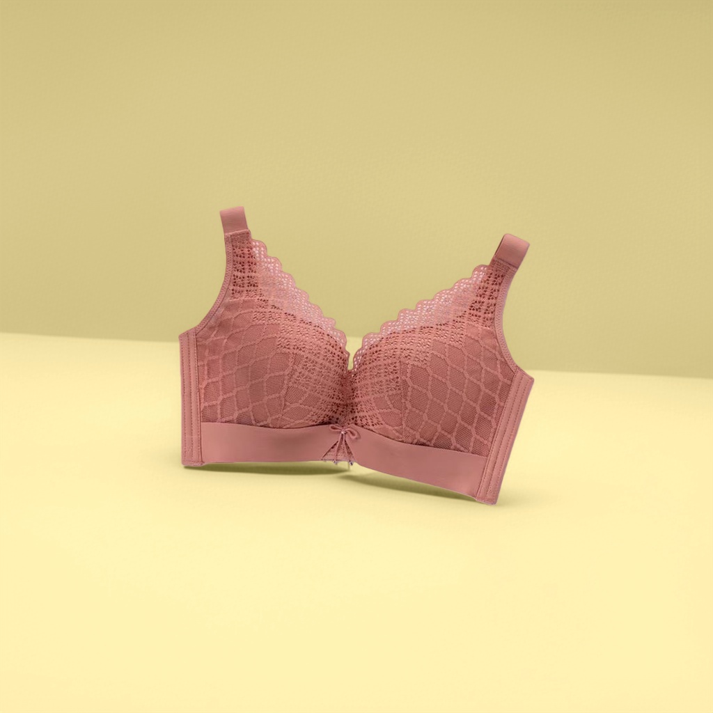 The pink lace bra, a comfortable undergarment without underwire, makes a woman's small chest look larger, sexy and breathable Specification image
